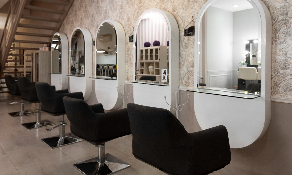 Signature by Bell salon experience
