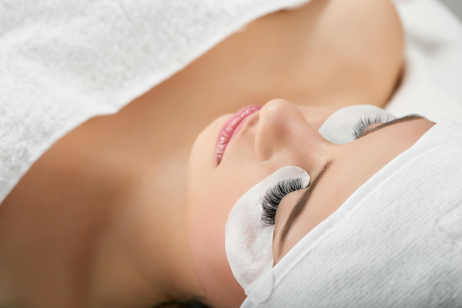 Facial main